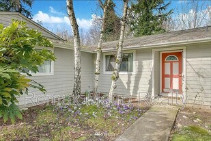 2400 SE 19th St in Renton, WA - Building Photo