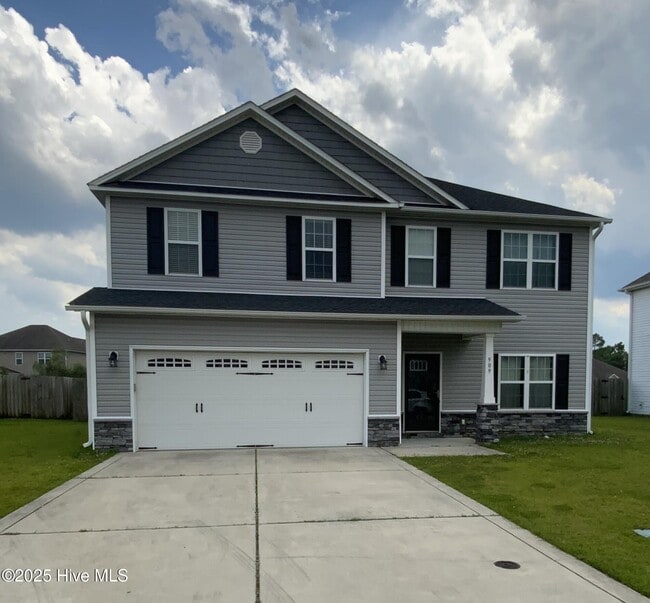 property at 909 Roswell Ln