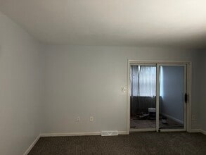 622 Colonial View Rd in Mechanicsburg, PA - Foto de edificio - Building Photo