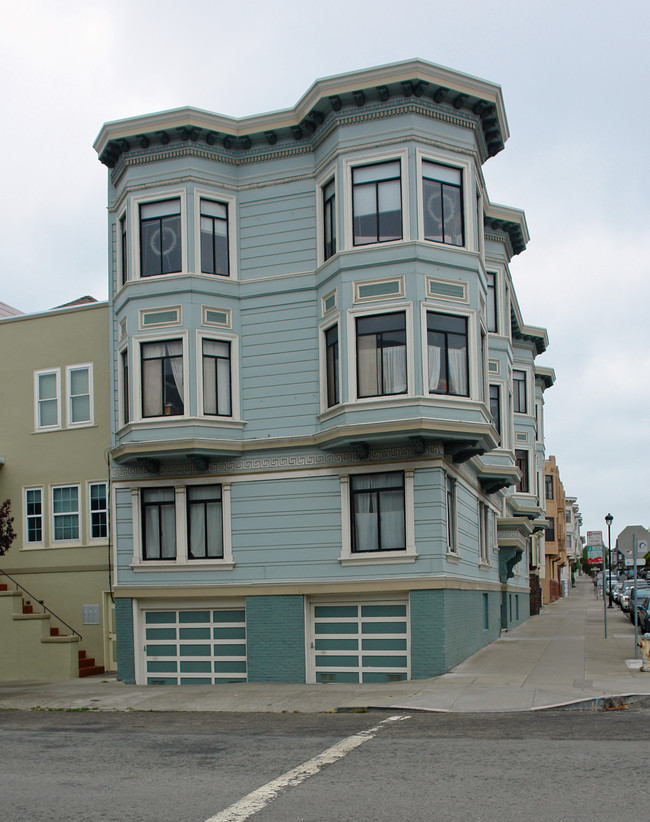 236-258 Hugo St in San Francisco, CA - Foto de edificio - Building Photo