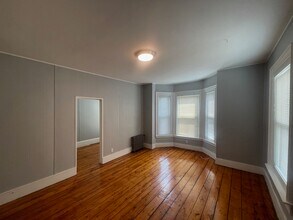 57 Summer St, Unit 2 in Somerville, MA - Building Photo - Building Photo