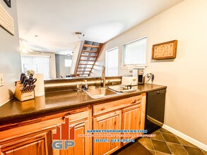 183 Hildred Dr in Burlington, VT - Foto de edificio - Building Photo