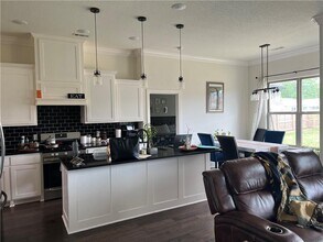 671 Maplewood Dr in Centerton, AR - Building Photo - Building Photo