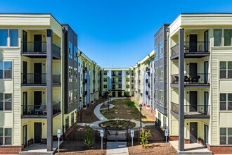 Gaston at North End in Charlotte, NC - Foto de edificio - Building Photo