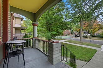 134 S Kenilworth Ave in Oak Park, IL - Building Photo - Building Photo
