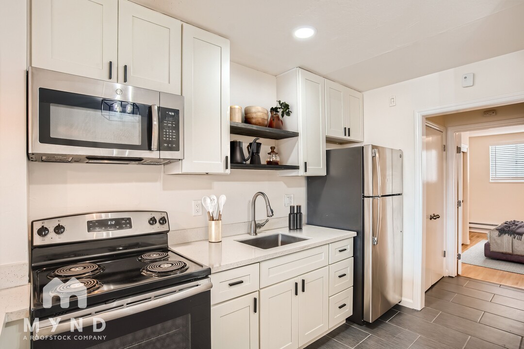 1560 Jackson St in Oakland, CA - Building Photo