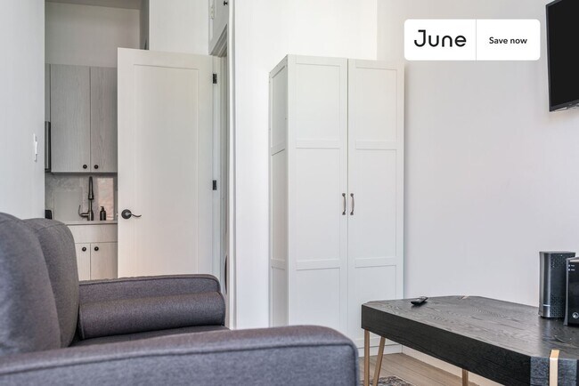 20 Avenue A in New York, NY - Building Photo - Building Photo