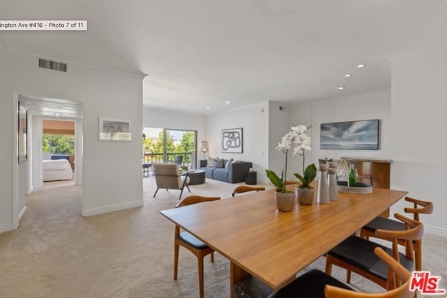 property at 612 S Barrington Ave