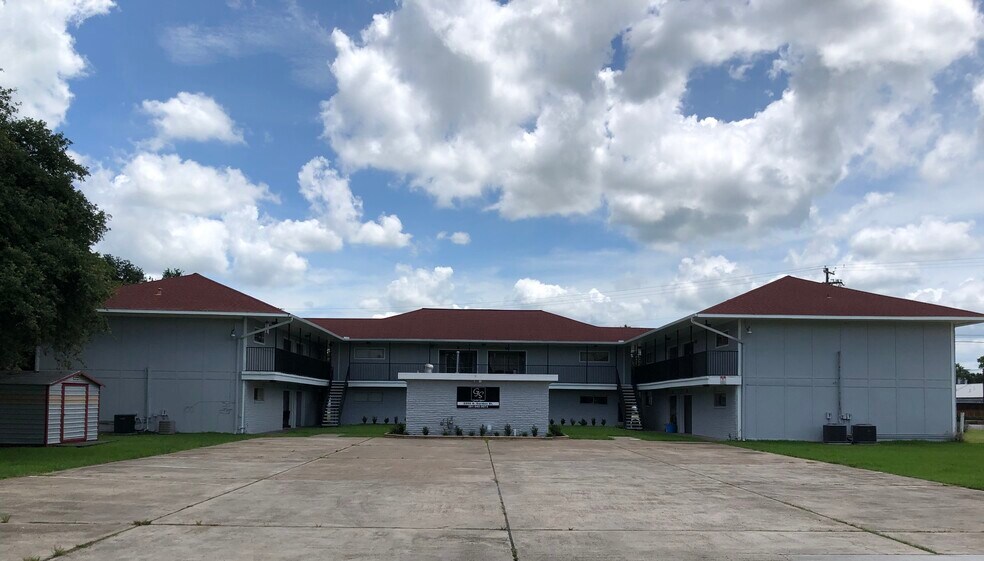 Stonegate at Alvin Apartments Alvin, TX Apartments For Rent