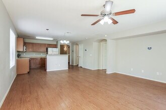 372 S 151st Ave in Goodyear, AZ - Building Photo - Building Photo