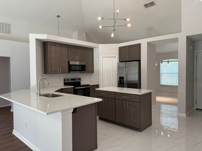 5458 Hidden Gardens Dr in Jacksonville, FL - Building Photo - Building Photo
