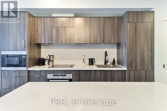 21-1221 Widmer St in Toronto, ON - Building Photo - Building Photo