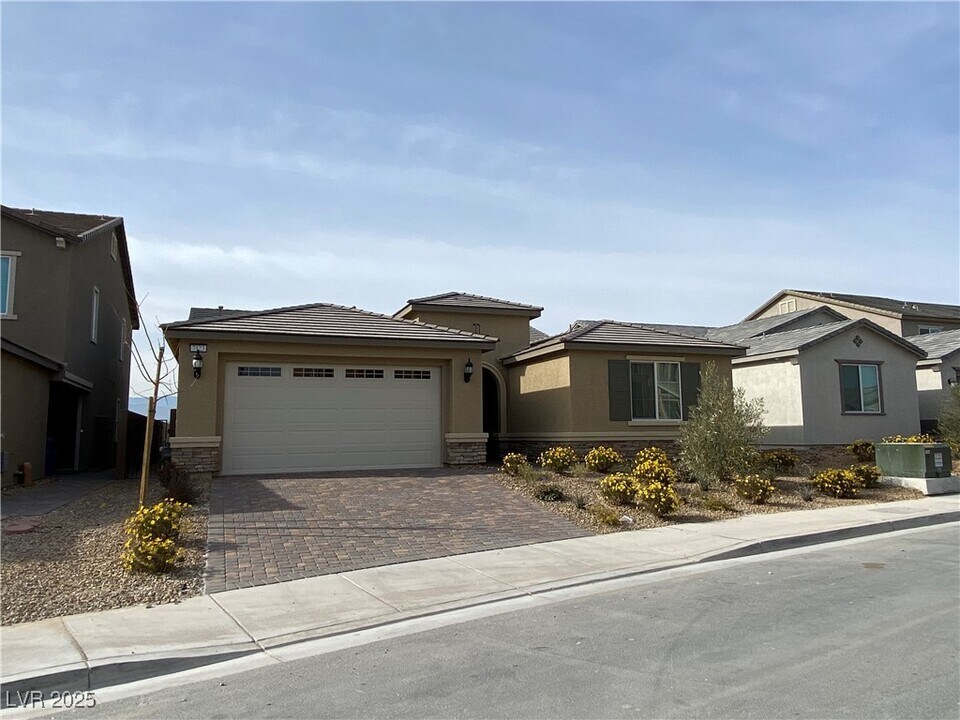 7123 Calvert Cliffs St in North Las Vegas, NV - Building Photo