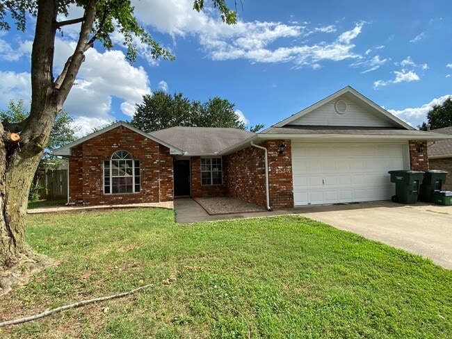 property at 4377 W Cheyenne Dr