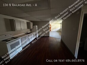 130 N Railroad St-Unit -A in Myerstown, PA - Building Photo - Building Photo