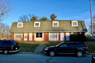 532 Barnett Rd in Columbus, OH - Foto de edificio - Building Photo