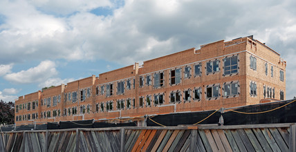 Park Towns in Toronto, ON - Building Photo - Building Photo