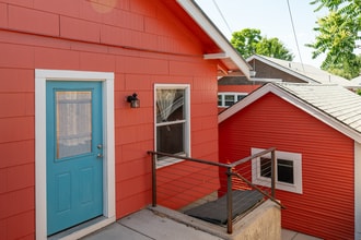 416 Roberts St in Reno, NV - Building Photo - Building Photo