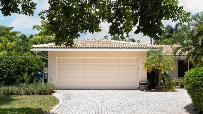 2841 NW 10th Ave in Wilton Manors, FL - Building Photo - Building Photo