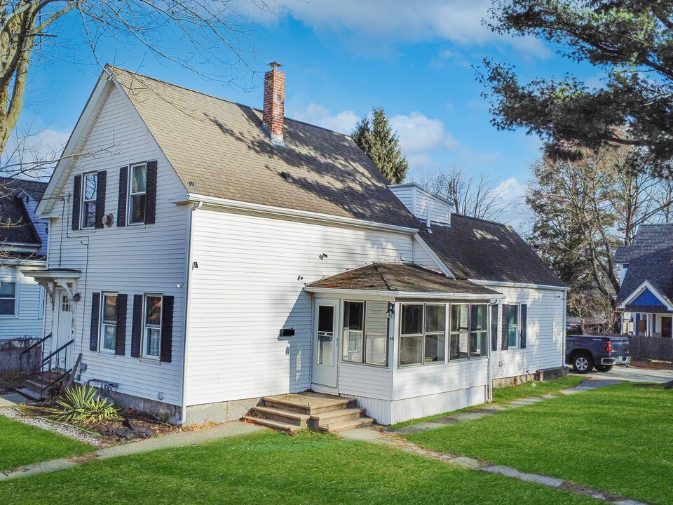 48 Harbor Ave, Unit Harbor in Nashua, NH - Building Photo