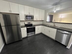 3027 Abby Way in Loveland, OH - Foto de edificio - Building Photo