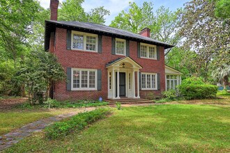 315 E 45th St in Savannah, GA - Building Photo - Building Photo