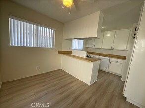 16772 Blanton Lane-Unit -4 in Huntington Beach, CA - Building Photo - Building Photo