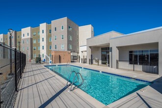 Casa de Encantada Senior Apartments in Rio Rancho, NM - Building Photo - Building Photo