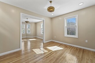 4 Champlain Rd in Salem, MA - Building Photo - Building Photo