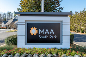 MAA South Park in Charlotte, NC - Building Photo - Building Photo