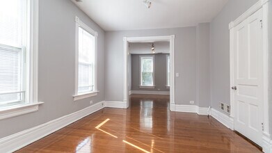 1148 W Addison St in Chicago, IL - Building Photo - Building Photo