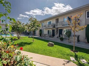 5330 Monterey Rd in San Jose, CA - Building Photo - Building Photo