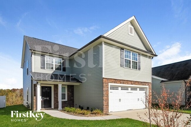 5699 Misty Hill Cir in Clemmons, NC - Building Photo - Building Photo