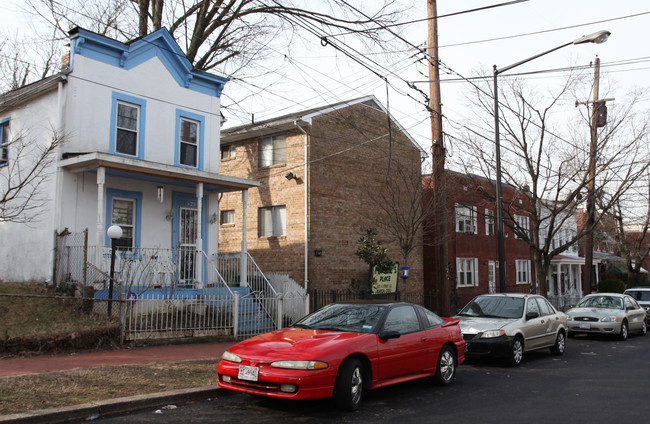 Maggie's Place in Washington, DC - Building Photo - Building Photo