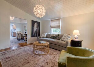 385 Sherman Ave in Lexington, KY - Building Photo - Building Photo