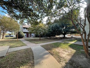 1902 Dartmouth St, Unit K2 in College Station, TX - Building Photo - Building Photo