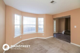 2095 Sugar Creek Falls Ct in Atlanta, GA - Foto de edificio - Building Photo