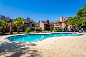 The Grand Apartment Homes in San Antonio, TX - Building Photo - Building Photo