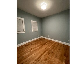 73 Pearl St in Somerville, MA - Foto de edificio - Building Photo