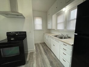 619 Highland Ave in Benton Harbor, MI - Building Photo - Building Photo