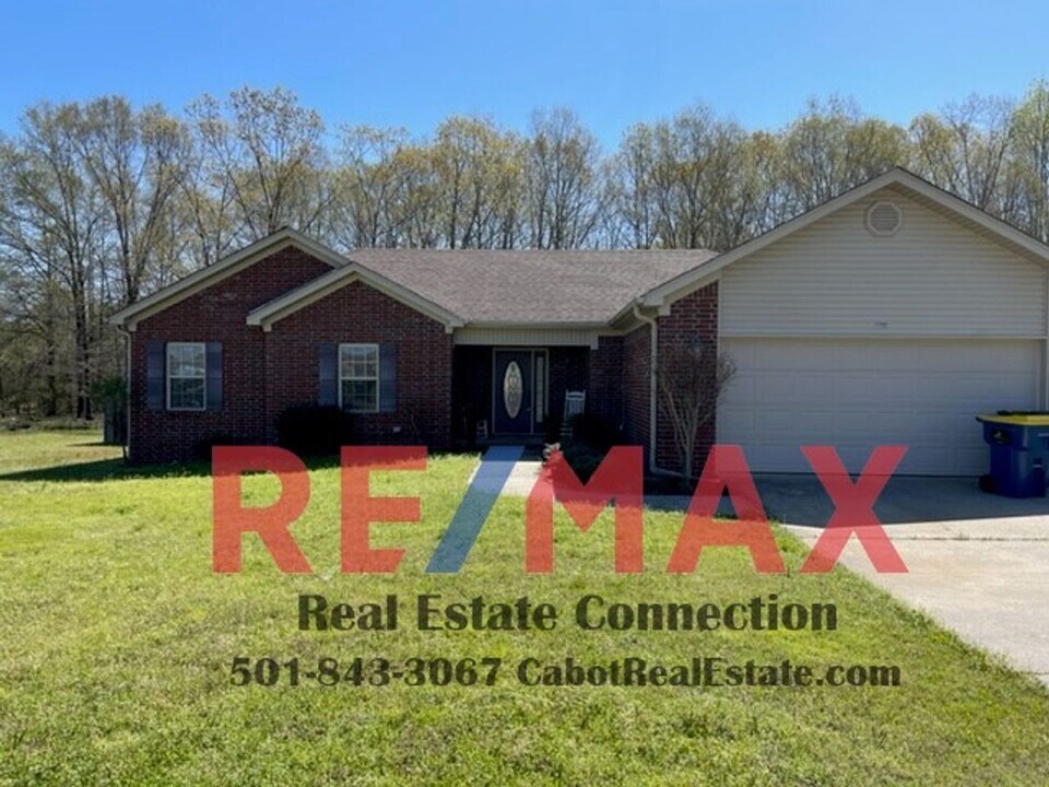141 Corbin Cir in Cabot, AR - Building Photo