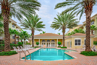 Riverwalk Pointe in Jupiter, FL - Building Photo - Building Photo