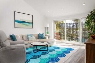 1823 Milbank Rd in Encinitas, CA - Building Photo