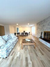 25 Squires Ave in East Quogue, NY - Building Photo - Building Photo