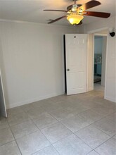 234 Colonia Ln E in Nokomis, FL - Building Photo - Building Photo