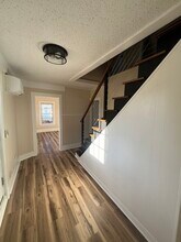 4 Palmer St, Unit Palmer 4B in South Portland, ME - Building Photo - Building Photo