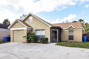 8512 Misty River Ct in Tampa, FL - Building Photo