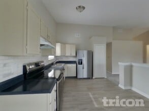 1328 Wilkes Dr in Anderson, IN - Building Photo - Building Photo