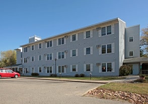Riverside Apartments in Watertown, MN - Building Photo
