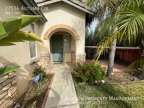 27534 Autumn Cir in Moreno Valley, CA - Building Photo - Building Photo